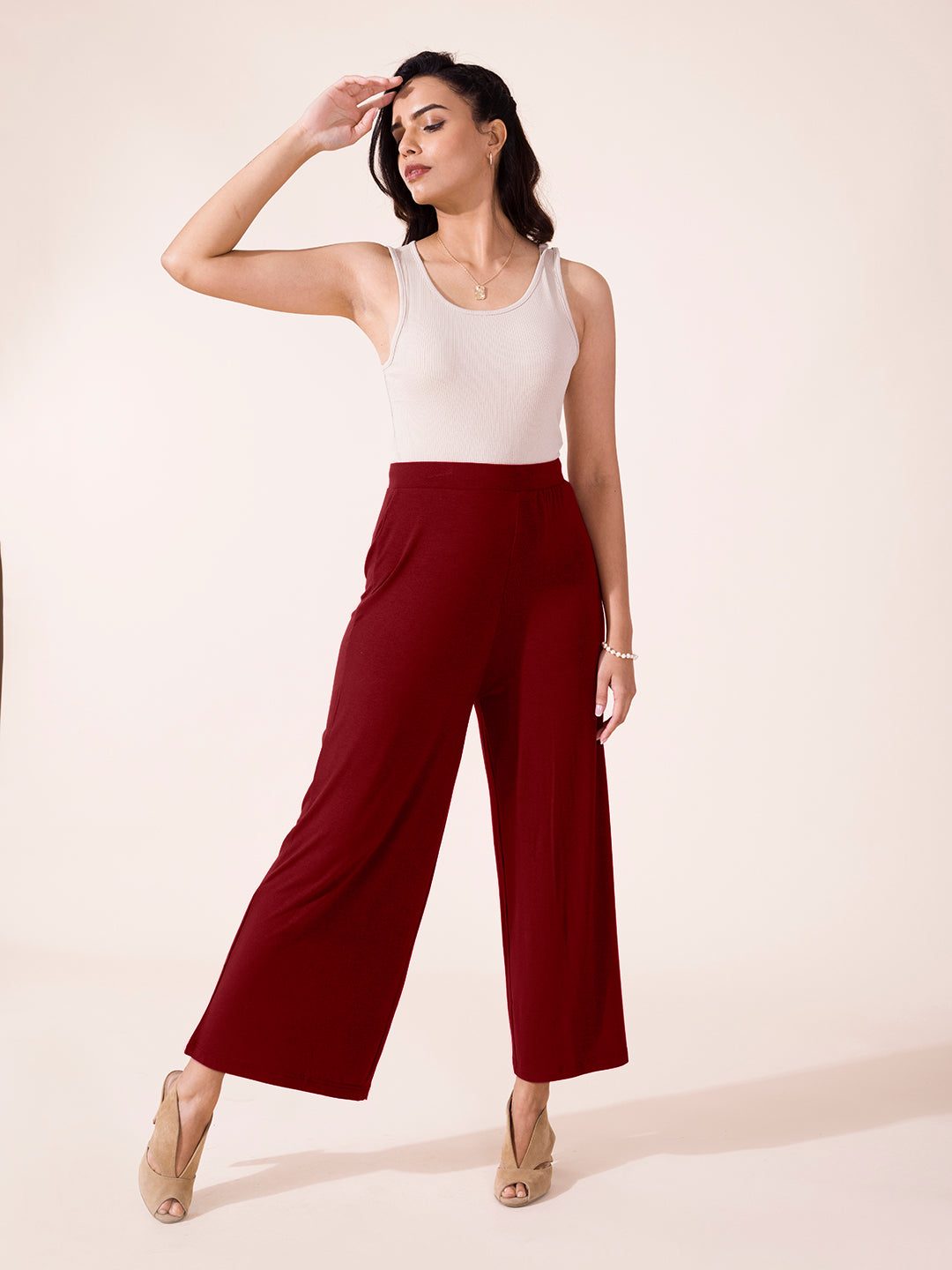 How To Wear Palazzos: Ultimate Guide With 11 Palazzo Pants Outfits